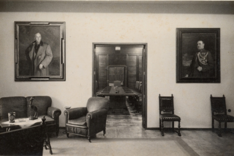 SALÓN DE PLENILLOS DESDE PRESIDENCIA