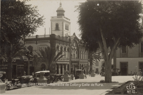 ALAMEDA DE COLÓN, CALLE MURO Y CASA QUINTANA