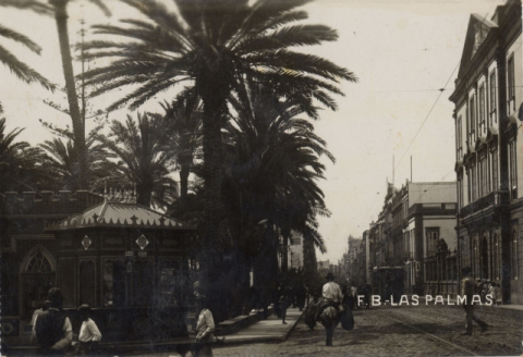 GOBIERNO MILITAR Y  KIOSKO DE  SAN TELMO