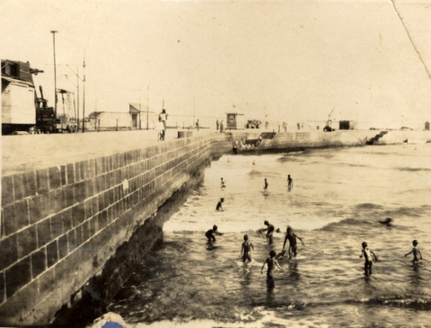 PLAYA Y MUELLE DE SAN TELMO
