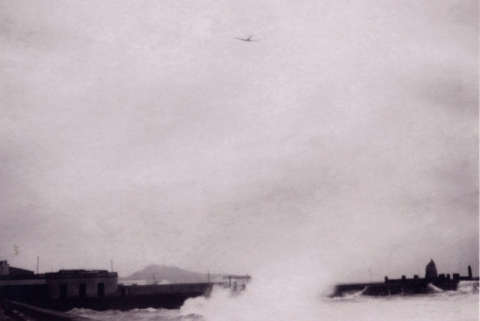 TEMPORAL EN EL MUELLE DE SAN TELMO